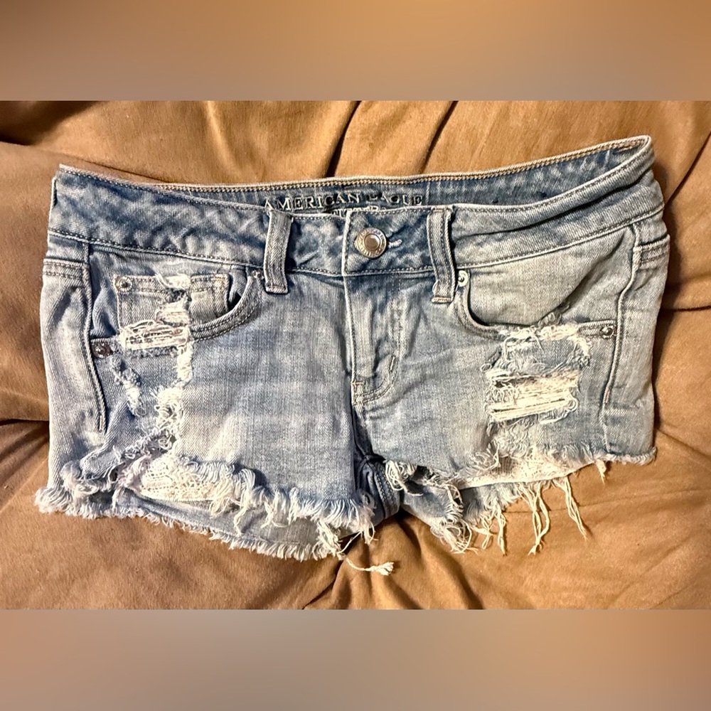 American Eagle Outfitters Light Wash Distressed Denim Cutoff Shorts